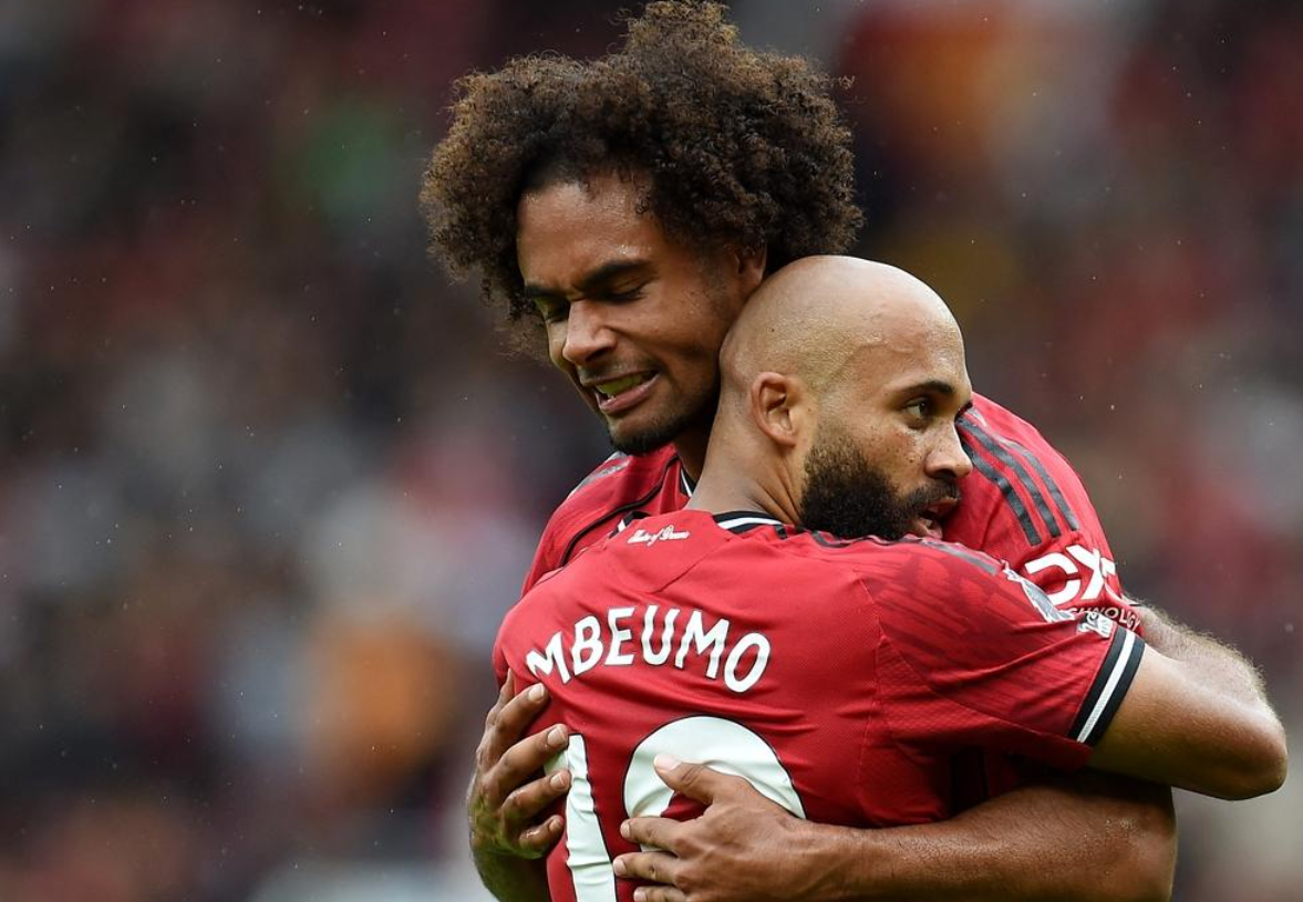 第96分钟绝杀!乌龙球+点球,曼联绝境逢生,阿莫林狂欢庆祝