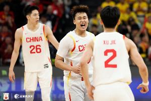 足球直播平台-崔永熙+焦泊乔加盟广东&赵睿转投北京!原来疯狂星期四是这个意思