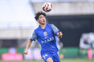 足球报批申花:快速转换和高强度,申花两大取胜法宝几乎消失