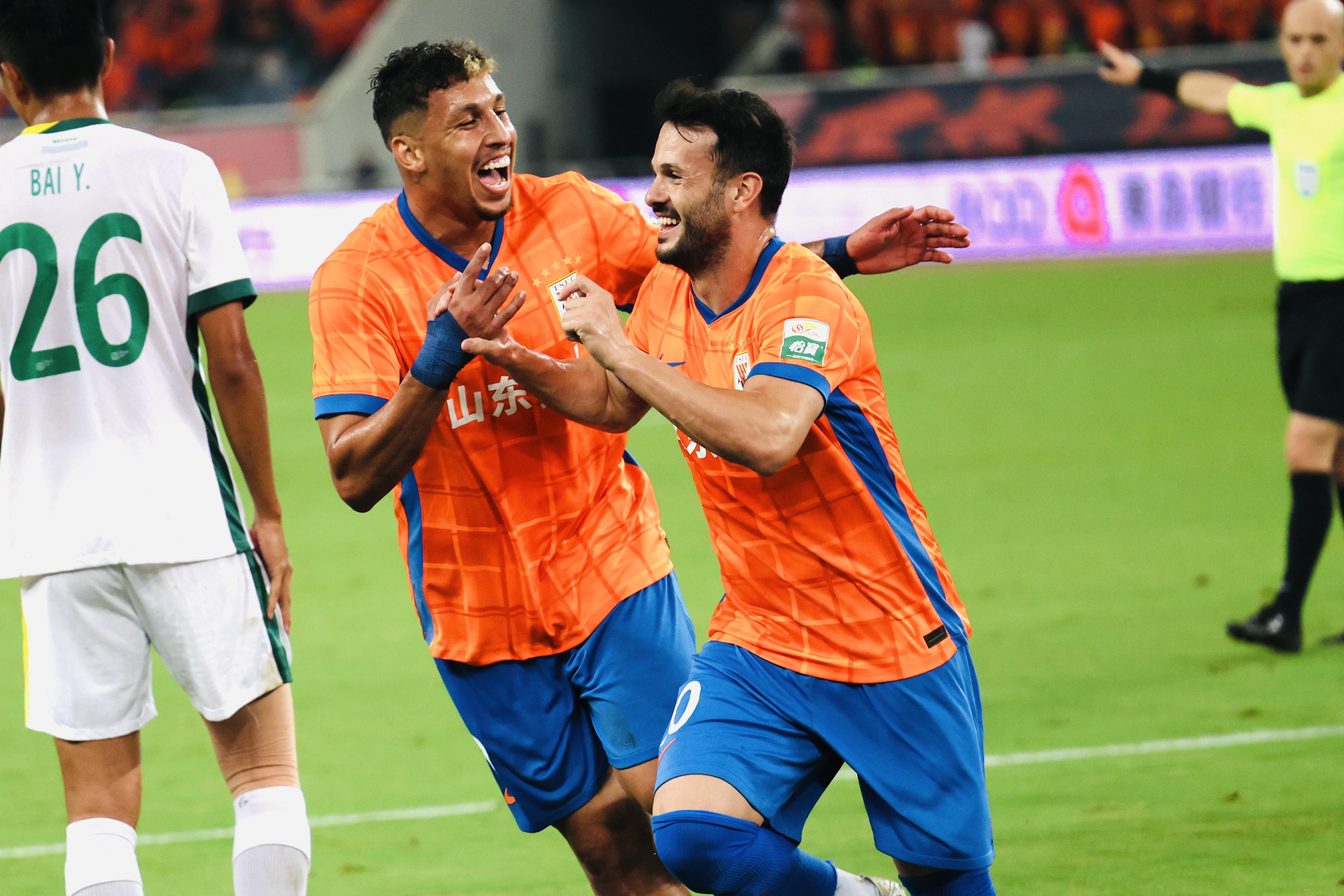 kaiyun网页版-6场比赛狂揽11粒进球，韩鹏用什么激活了卡扎伊什维利？