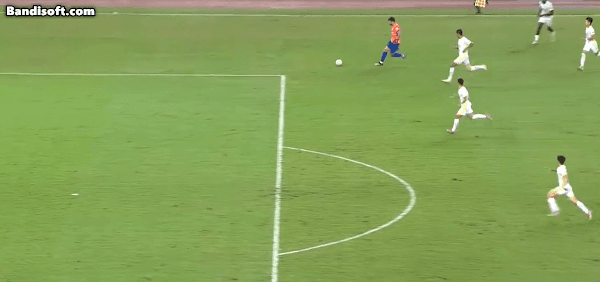 kaiyun网页版-6场比赛狂揽11粒进球，韩鹏用什么激活了卡扎伊什维利？