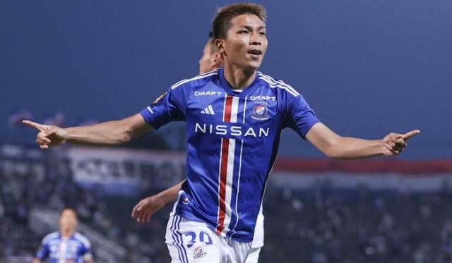 1708396003655096354.png 开什么国际玩笑?日本国脚赴瑞士踢球却无法注册