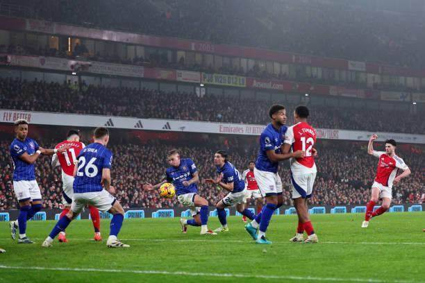 1735339937169025927.jpg 实时比分查询-【英超】哈弗茨破门,阿森纳1比0伊普斯维奇