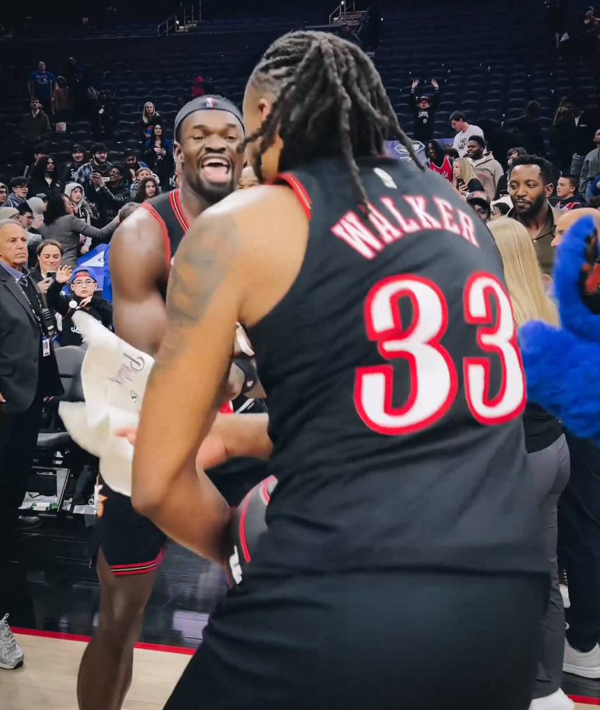 赛事数据分析-乔治替身是他？72万锋线背靠背轰42+17 赛场舞蹈引爆费城球馆