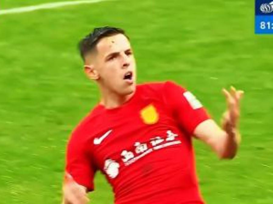 体育赛事直播-肯帕努：龙兴足球场很棒，就像欧冠和欧联杯那种大型球场一样